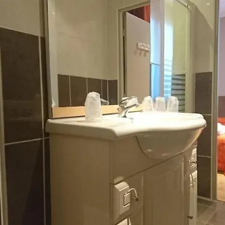 De La Nougatine Eu Hotel 2*