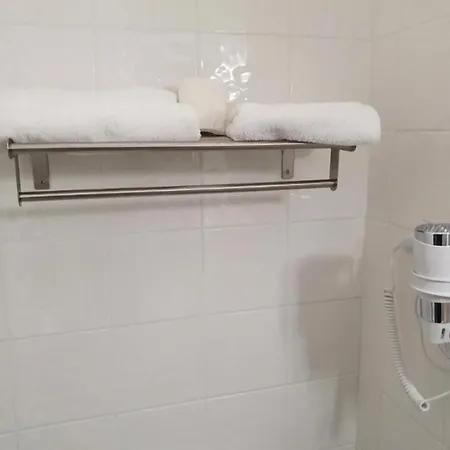 De La Nougatine Eu Hotel 2*